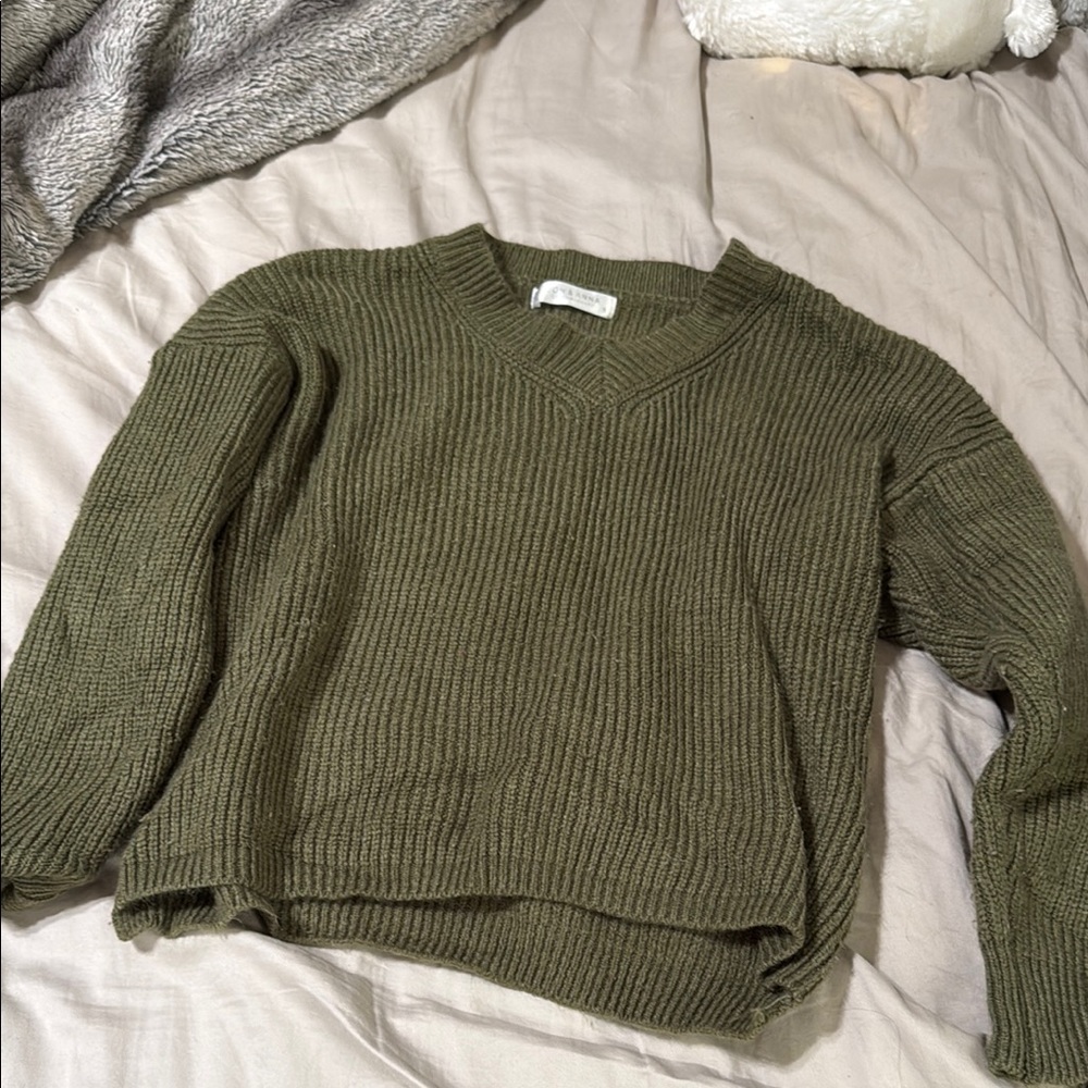 Green V-Neck Ribbed Knit Sweater